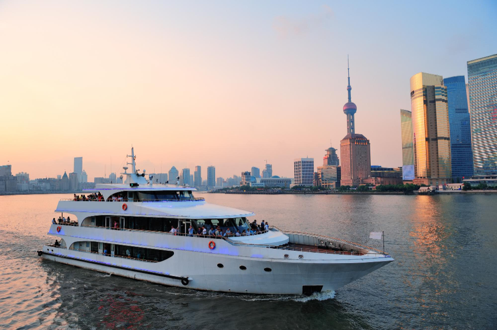 Cruise and boat tours